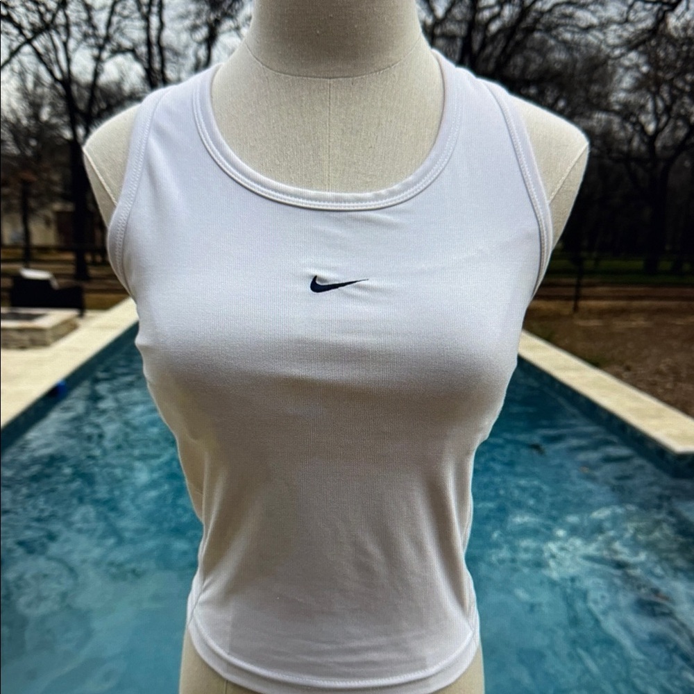 Nike Women's Dri Fit Classic White Tank Top Size M